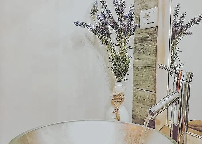 לינה וארוחת בוקר Il Ritrovo Di Ulisse 3*